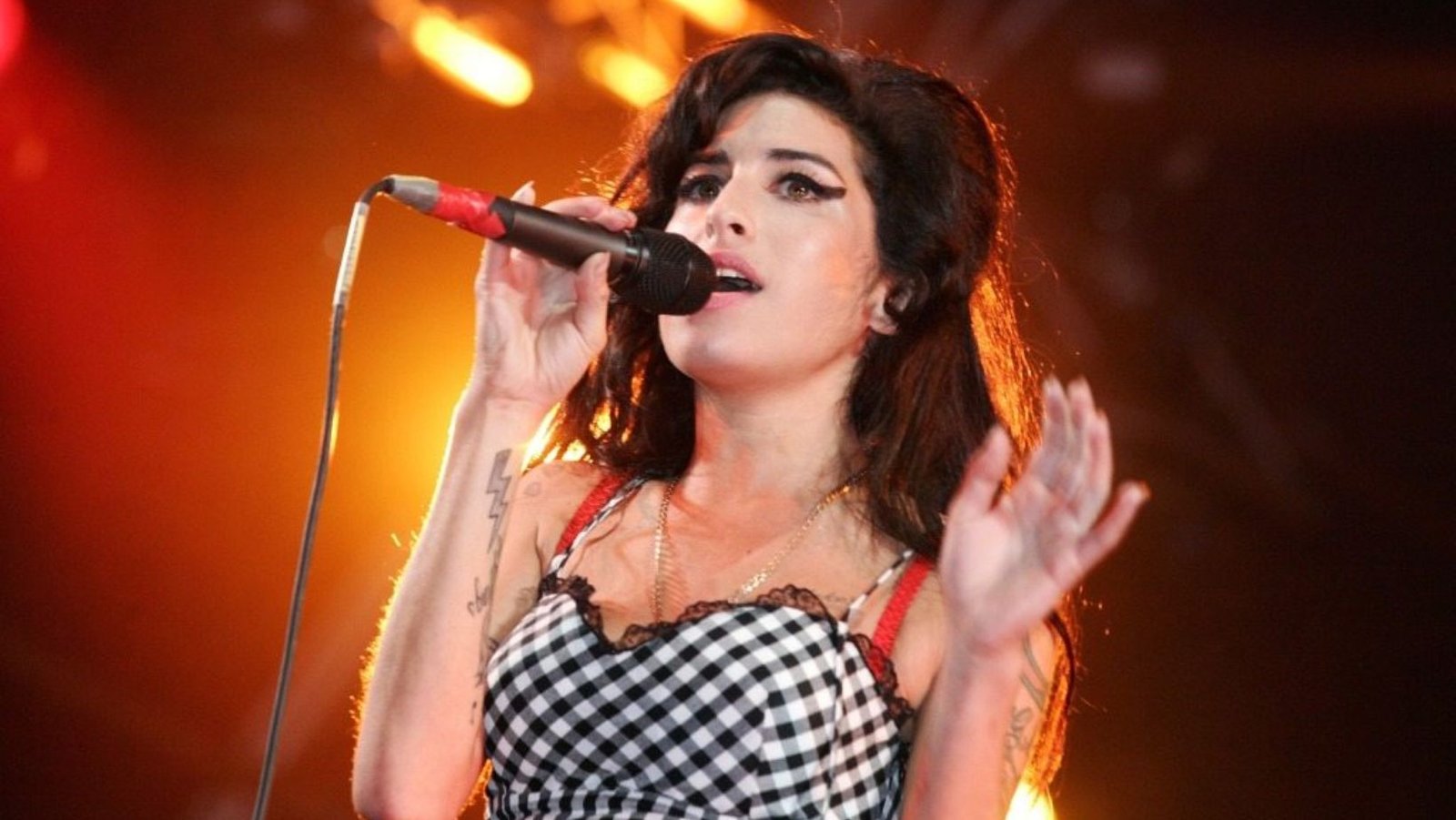 Amy Winehouse biopic "Back to Black" to be directed by the creator of "Fifty Shades of Grey"